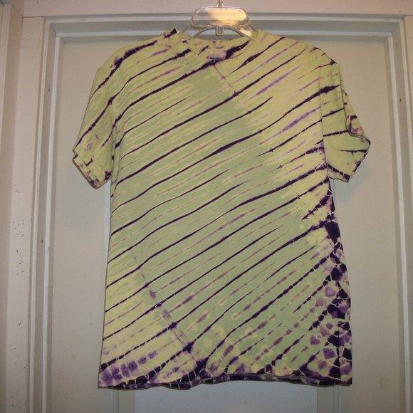 BOHO HIPPIE RETRO TYEDYE LIME GREEN PURPLE TEE M - Picture 1 of 4